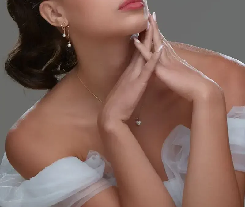 How to Become a Bridal Makeup Artist